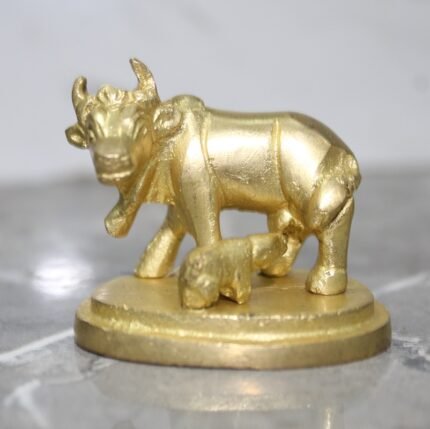 Brass Kamdhenu Cow and Calf Idol – 160 gm