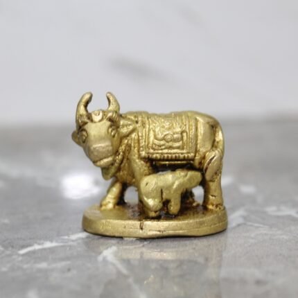 Brass Kamdhenu Cow and Calf Idol – 100 gm